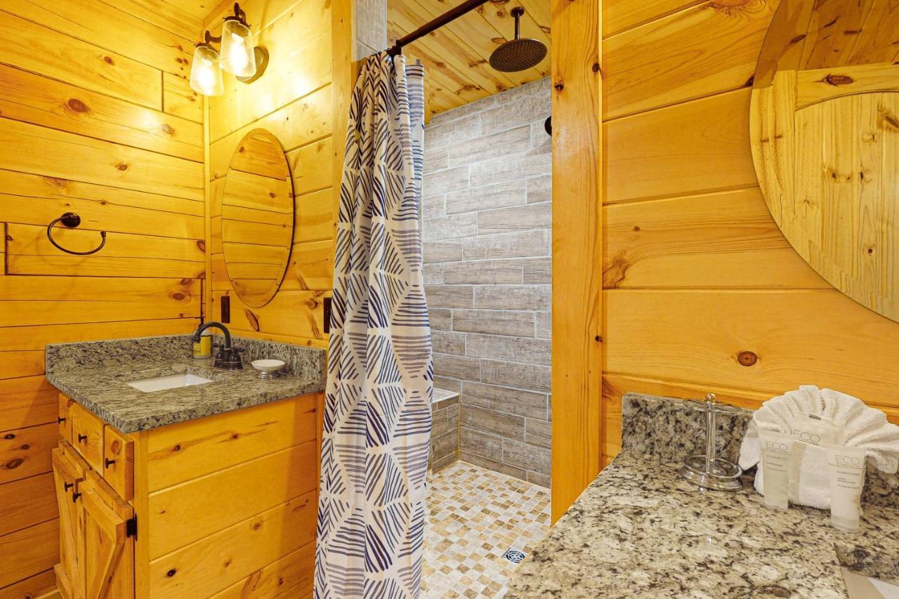 Villa Knotty Escape Gatlinburg Esterno foto