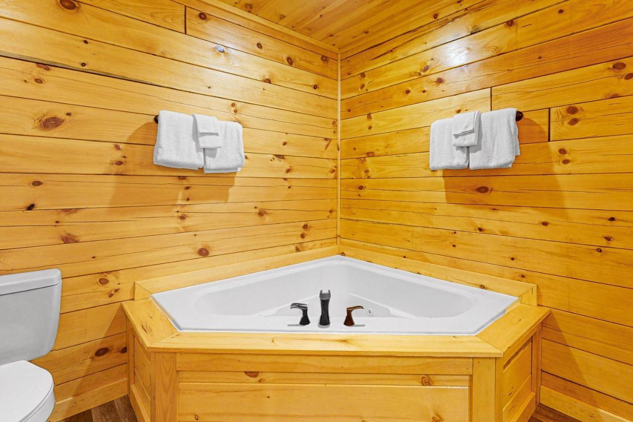 Villa Knotty Escape Gatlinburg Esterno foto