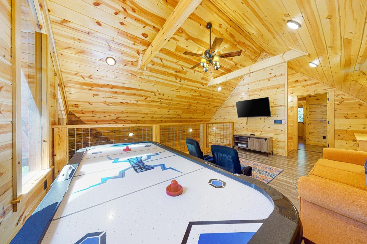 Villa Knotty Escape Gatlinburg Esterno foto