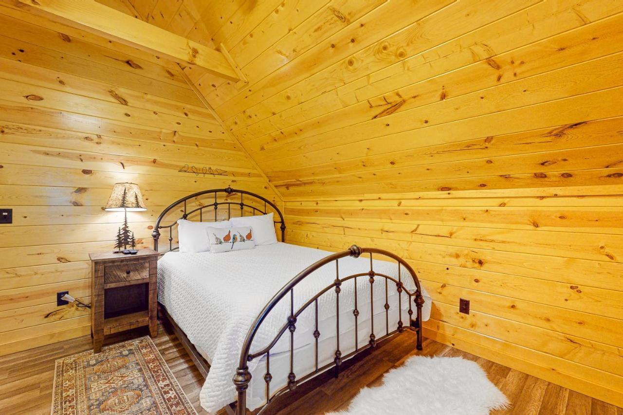 Villa Knotty Escape Gatlinburg Esterno foto